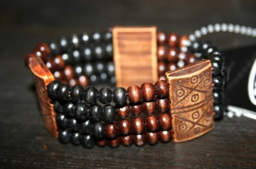 Armband, Hout
