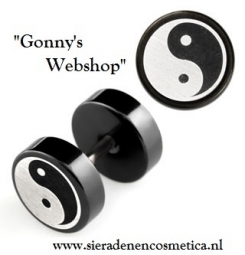 Fake Plug. Yin Yang